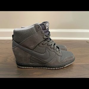 Nike women’s wedge sneaker